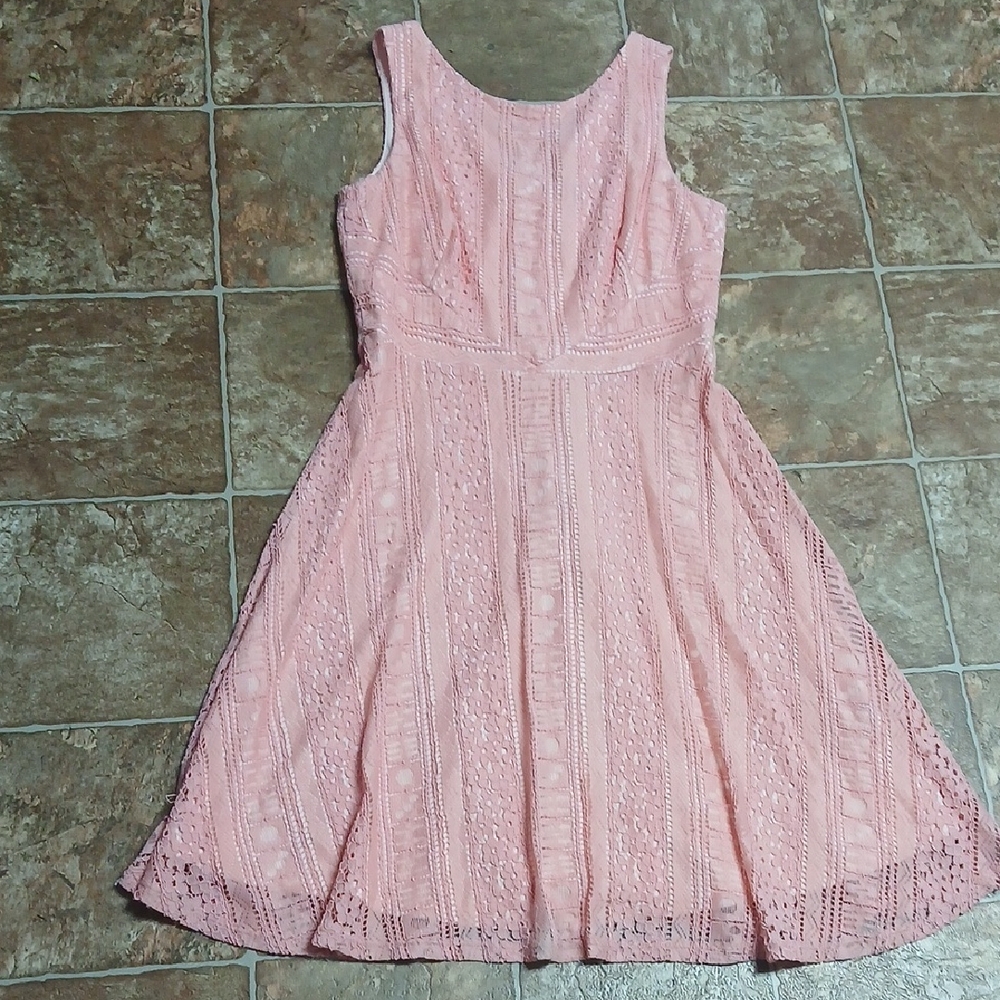 Signature by Sangria Soft Pink Dress Size 12